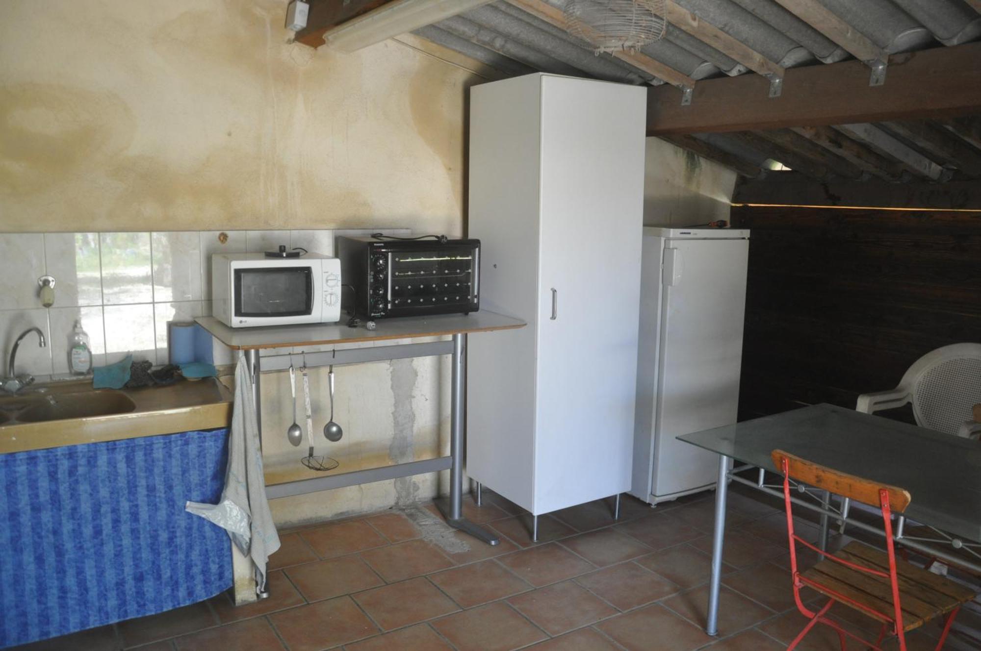 La Ferme De Tonton Jules 2 Otel Entraigues-sur-la-Sorgue Dış mekan fotoğraf