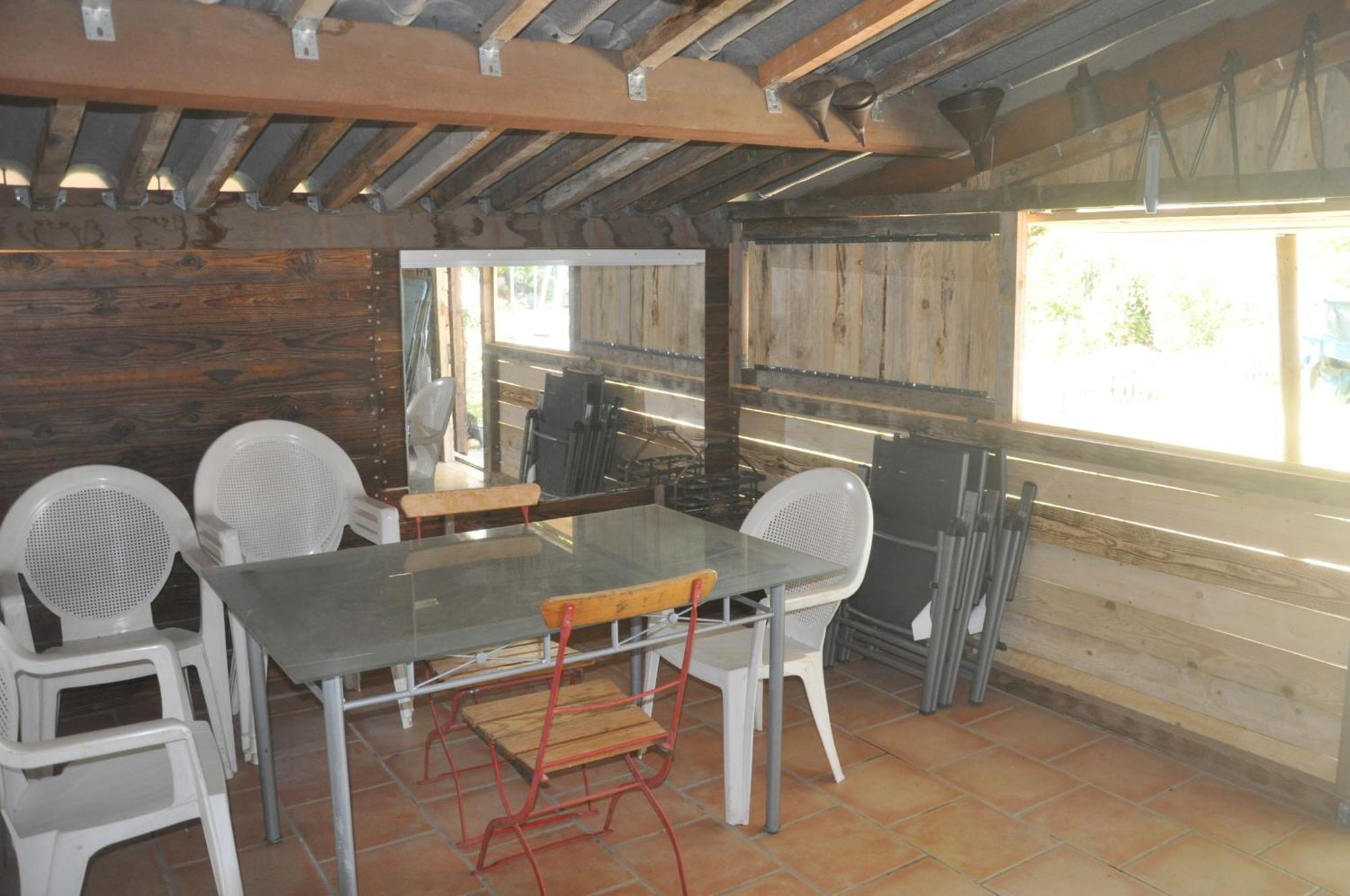 La Ferme De Tonton Jules 2 Otel Entraigues-sur-la-Sorgue Dış mekan fotoğraf